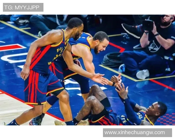 11月22日雷霆对决勇士精彩回顾与赛后分析展现球星风采与战术较量